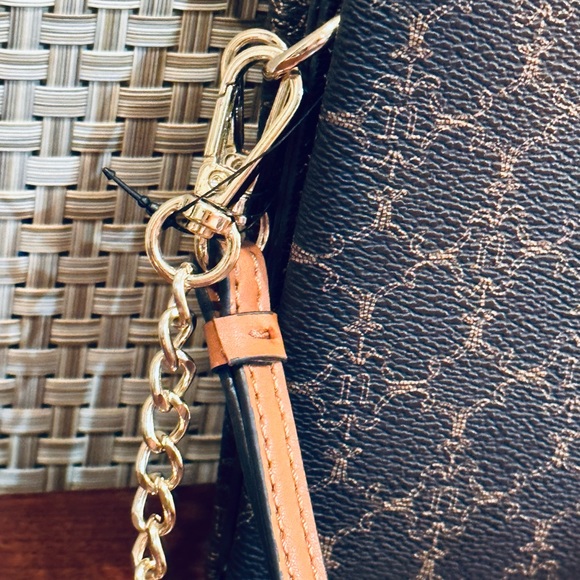 🌟HP🌟NWOT Brown/Tan Vegan Leather Chain Wristlet Crossbody Nanette Lepore - Picture 8 of 12